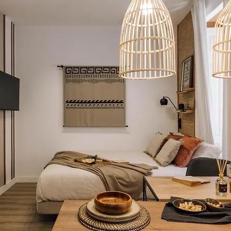 Apartment Inski - And Terrace In Avenidas Novas *