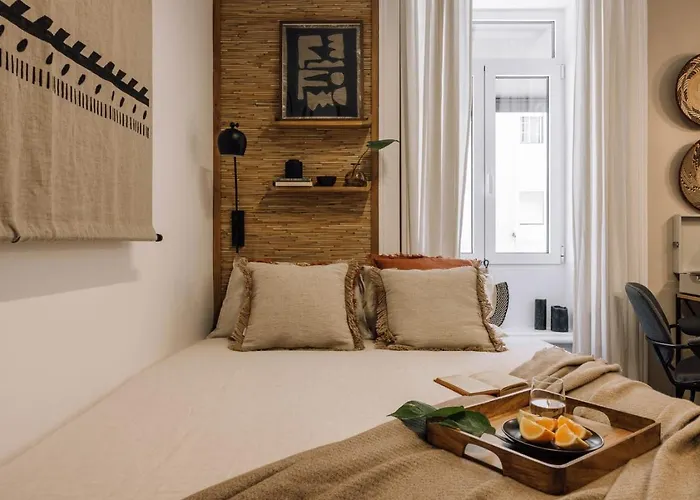 Inski - And Terrace In Avenidas Novas Апартаменты