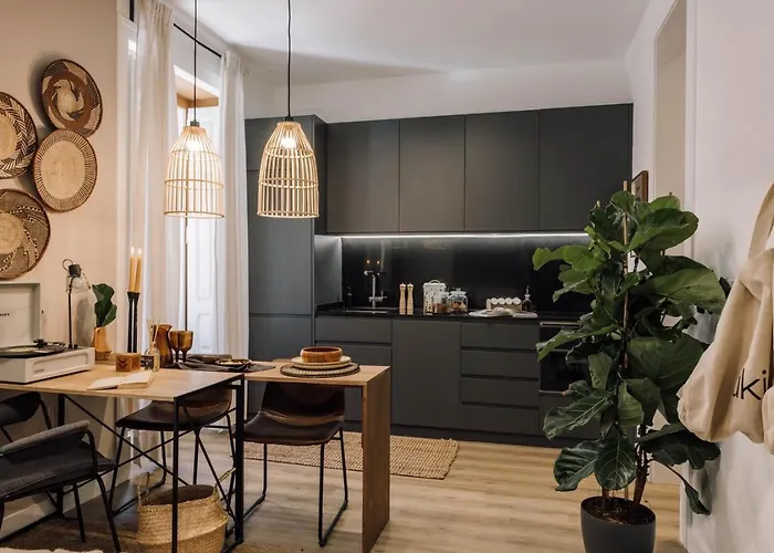 Inski - And Terrace In Avenidas Novas Апартаменты *